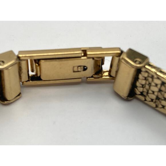 VTG Citizen Quartz Womens Petite Tank Watch 13mm New Battery Wrist 5.75 - Picture 9 of 11